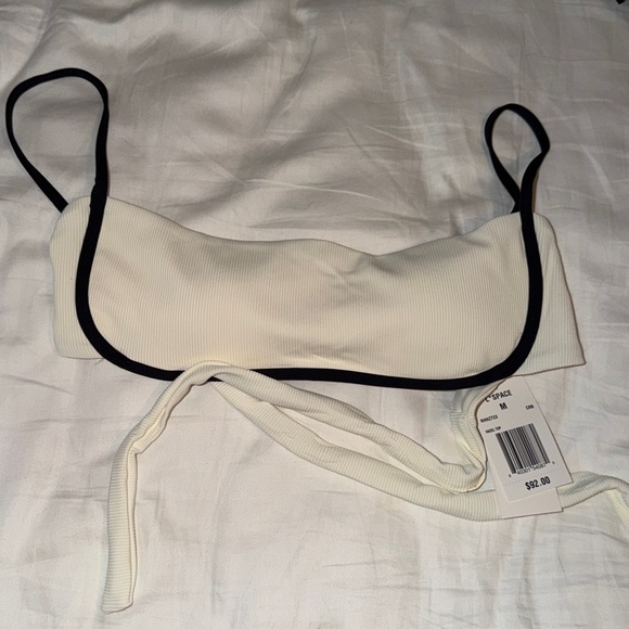 L Space Hazel Bikini Top in Cream Size Medium - Picture 4 of 5